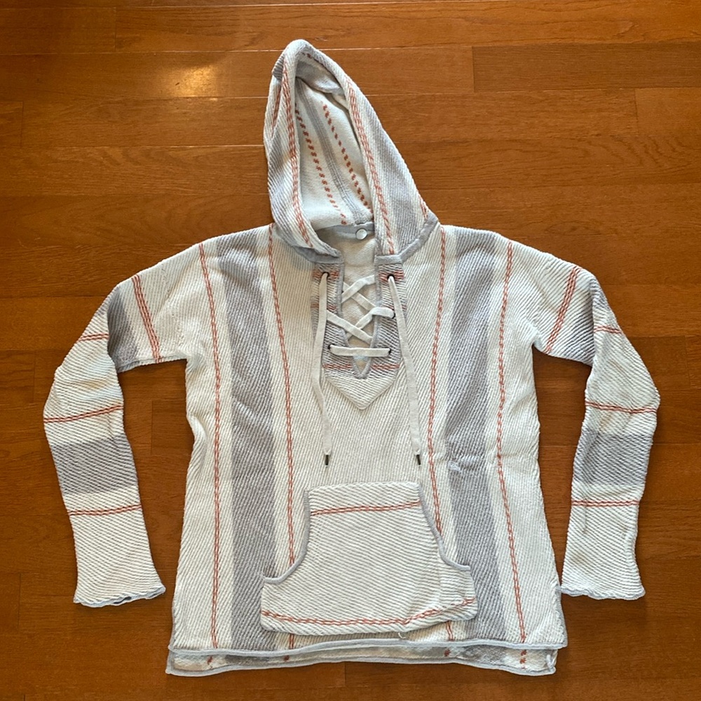 Margaret O’Leary - M Beachy Lace-up hoodie